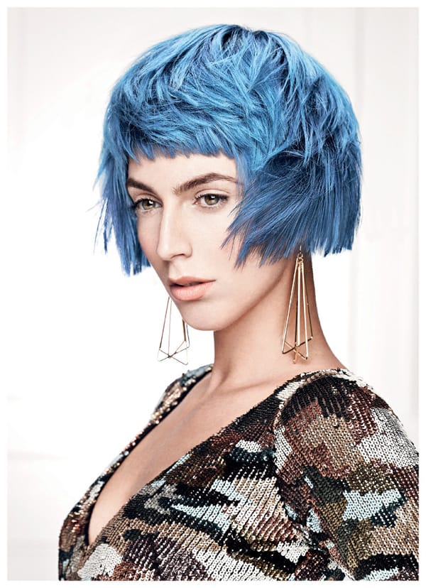 ПЕВИЦАТА МАРИНА КИСКИНОВА НА КОРИЦАТА НА COIFFURE BEAUTY